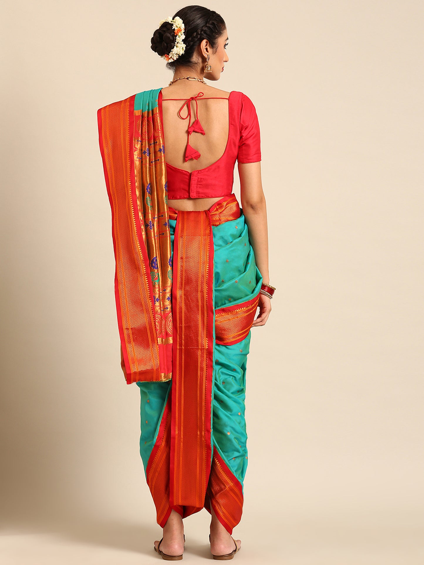Swamini Chintamani & Red Soft Silk Maharani Nauvari Paithani Saree