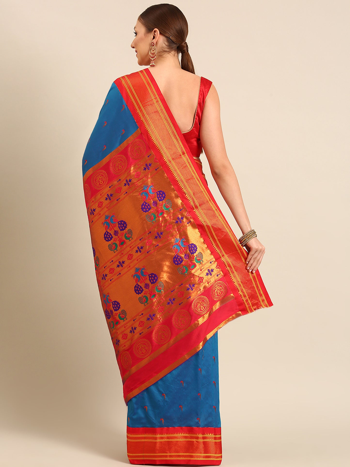 Amruta Firozi & Red Soft Silk Muniya Paithani Saree