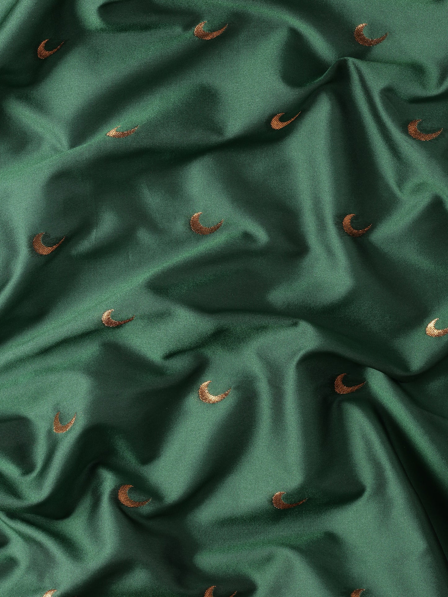 Chandrkala Bottle Green & Red Soft Silk Chandrakor Paithani Saree
