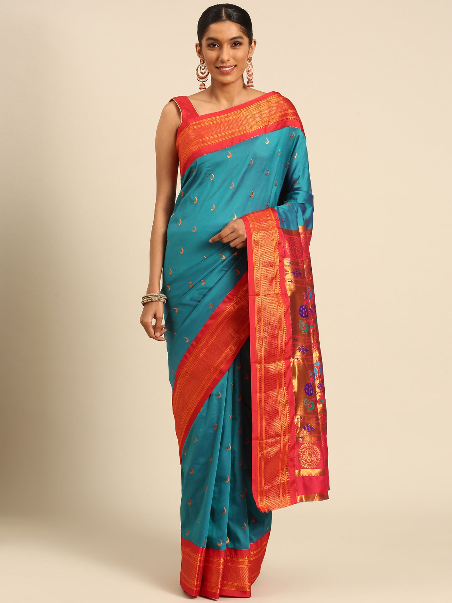 Chandrkala Rama & Red Soft Silk Chandrakor Paithani Saree