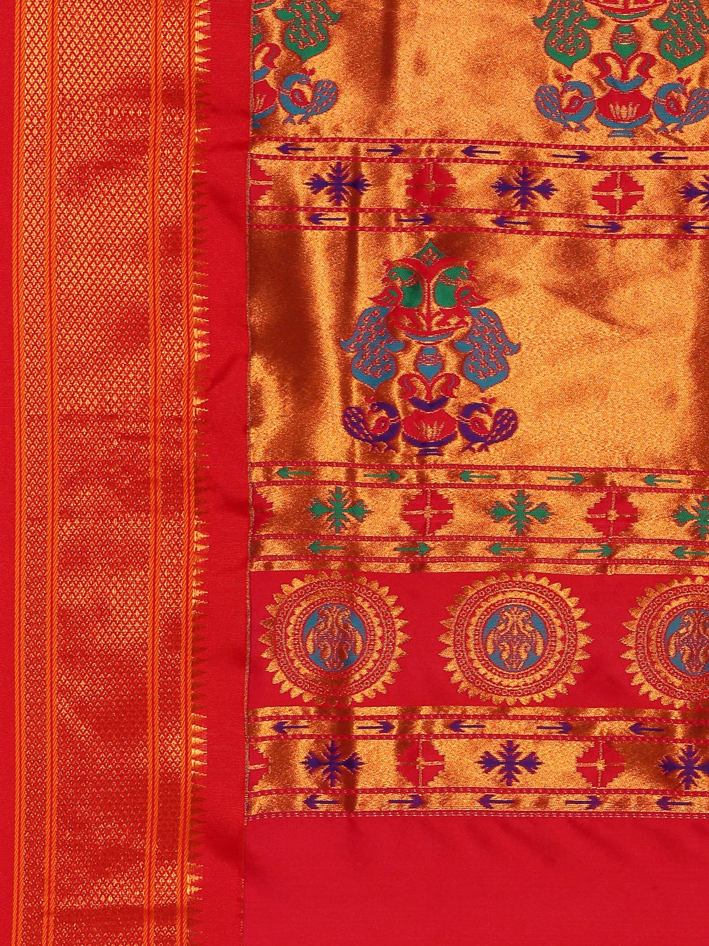 Baanai Rama & Red Soft Silk Peshwai Nath Paithani Saree