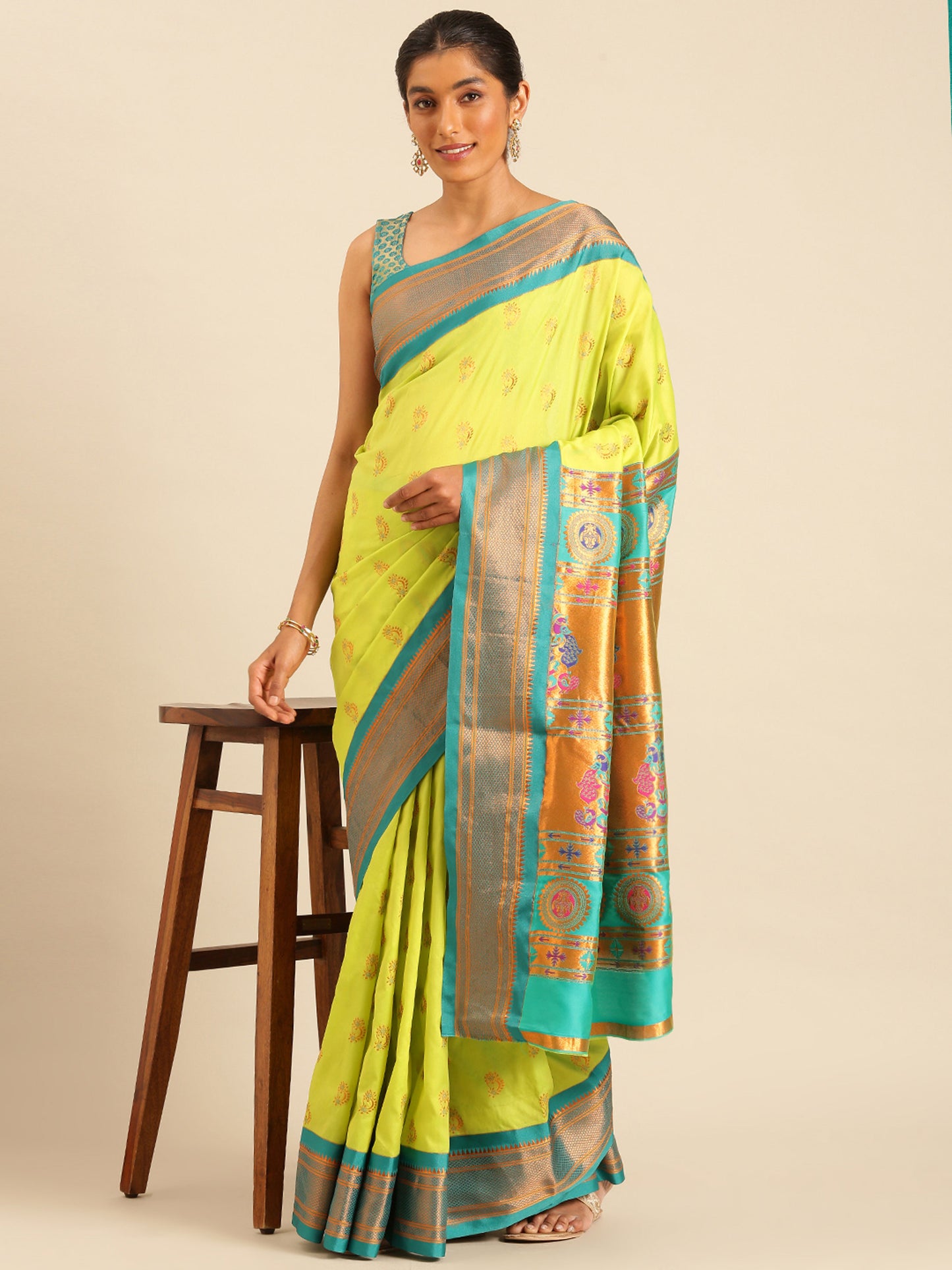 Baanai Popati & Rama Soft Silk Peshwai Nath Paithani Saree