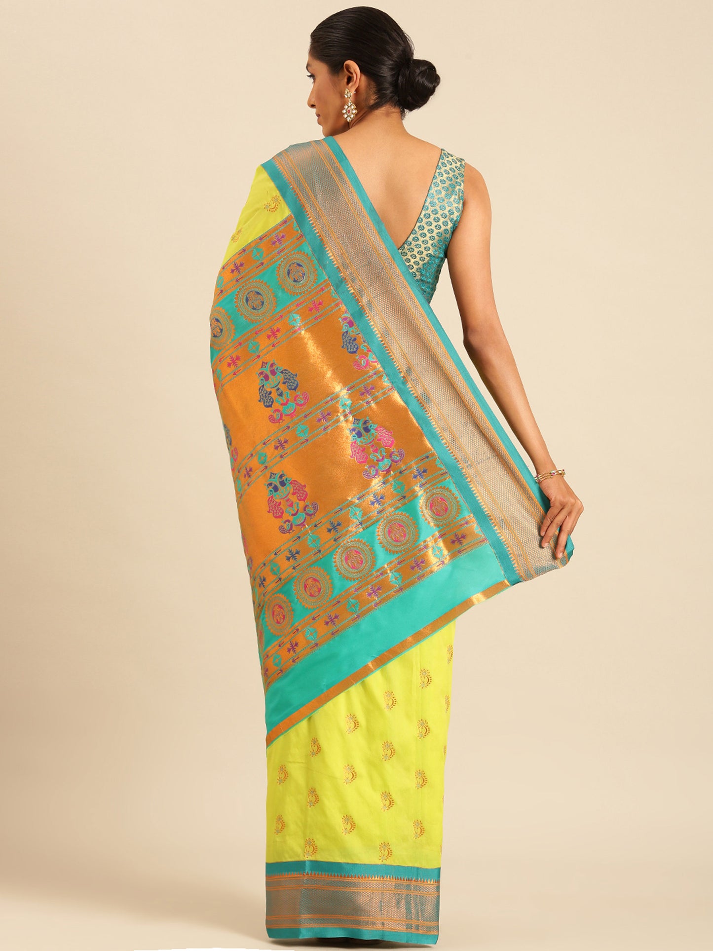 Baanai Popati & Rama Soft Silk Peshwai Nath Paithani Saree