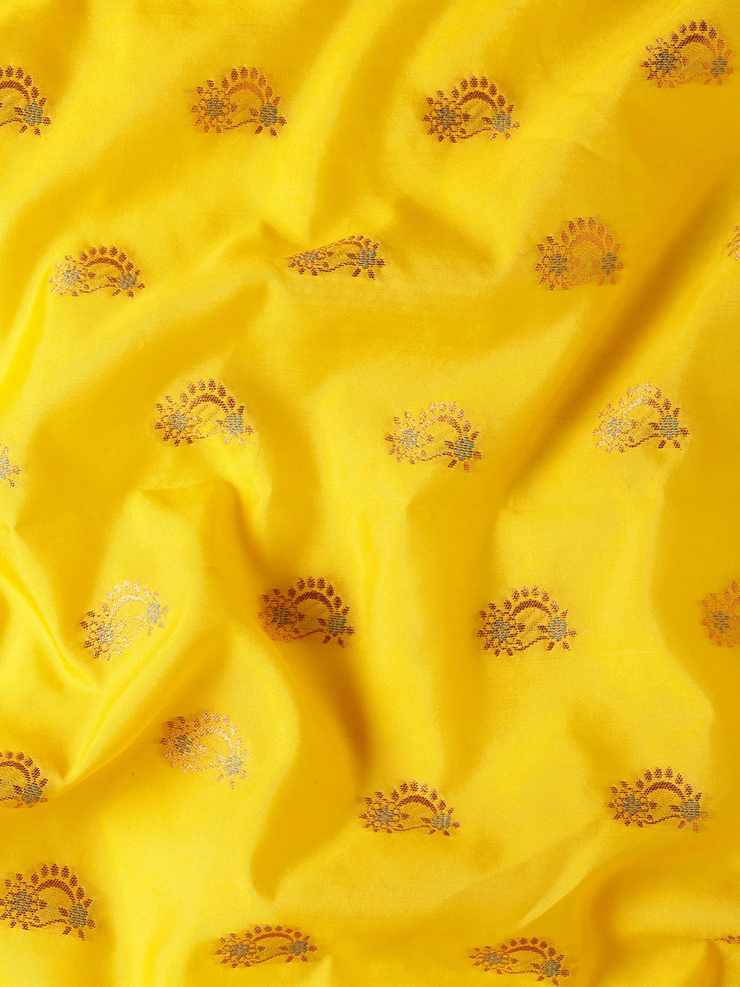 Baanai Haldi & Rama Soft Silk Peshwai Nath Paithani Saree