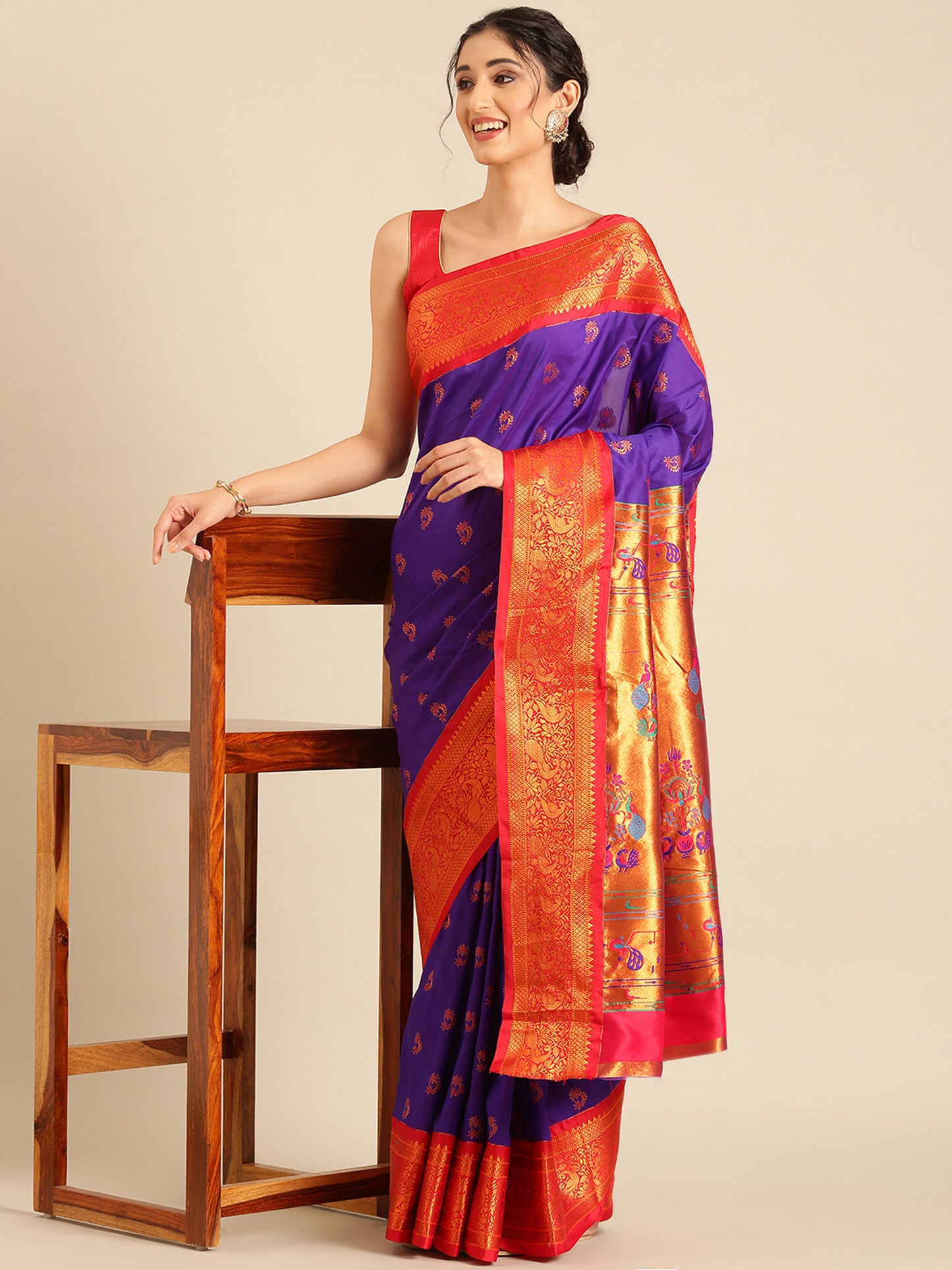Mhalasa Indigo Blue & Red Soft Silk Peshwai Nath Paithani Saree