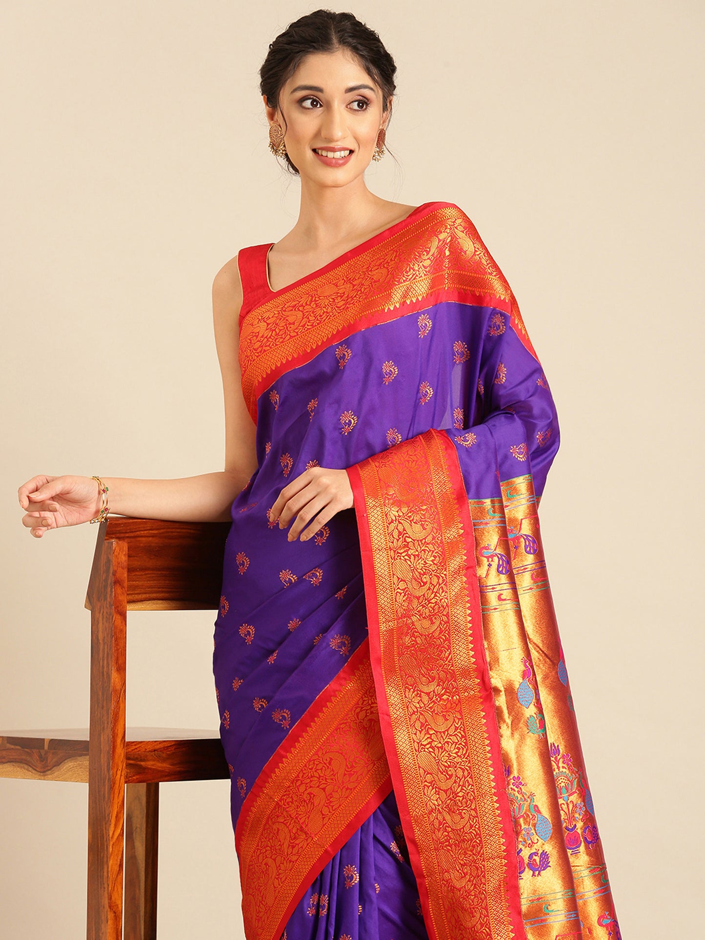 Mhalasa Indigo Blue & Red Soft Silk Peshwai Nath Paithani Saree