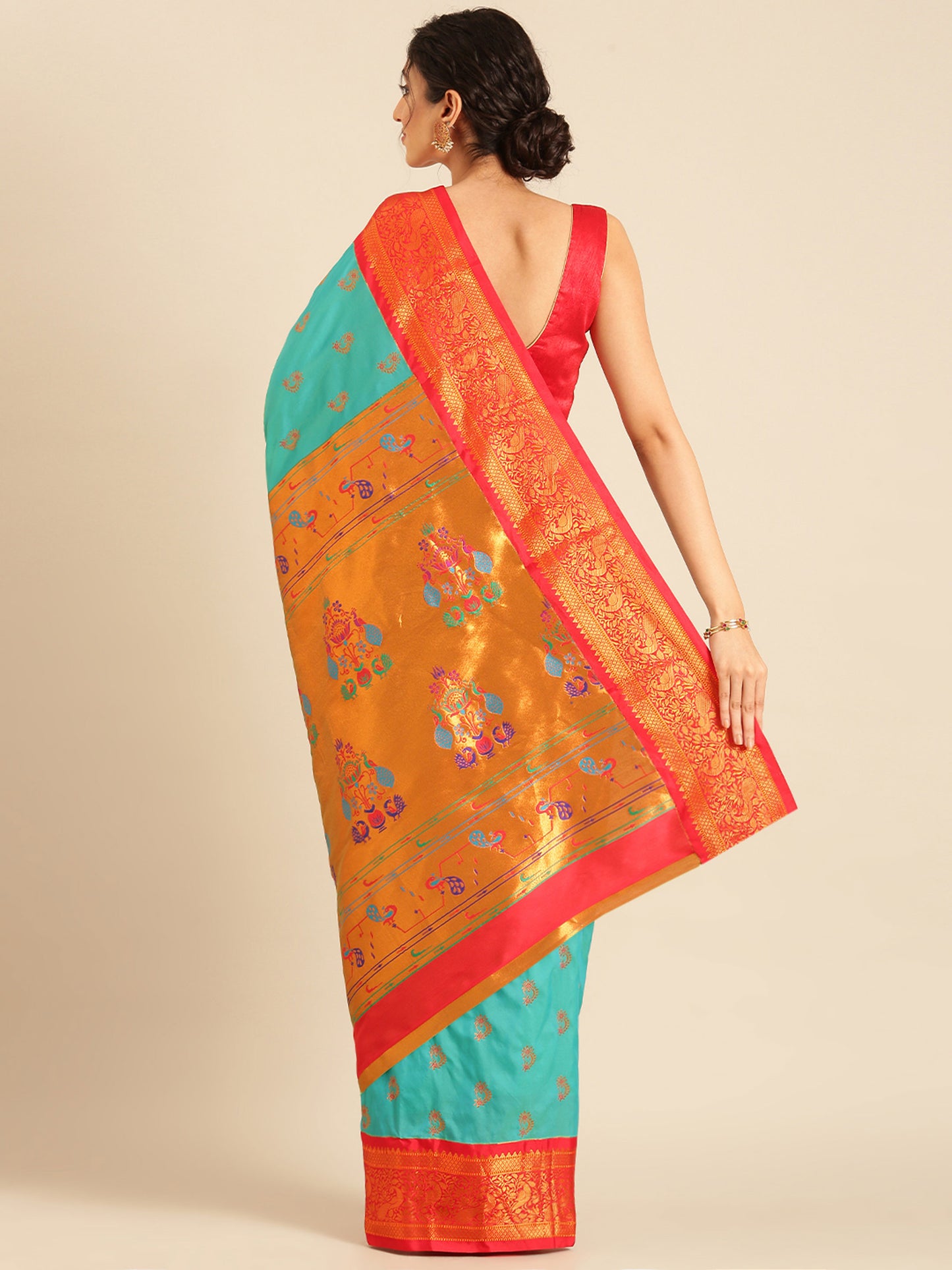 Mhalasa Chintamani & Red Soft Silk Peshwai Nath Paithani Saree