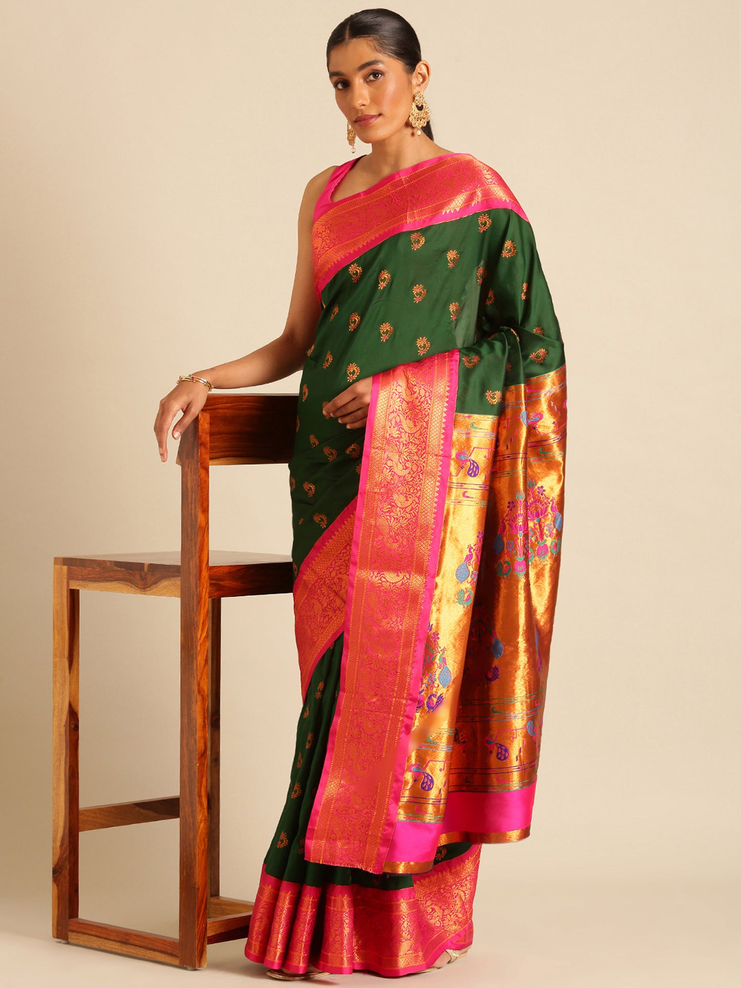 Mhalasa Bottle Green & Pink Soft Silk Peshwai Nath Paithani Saree