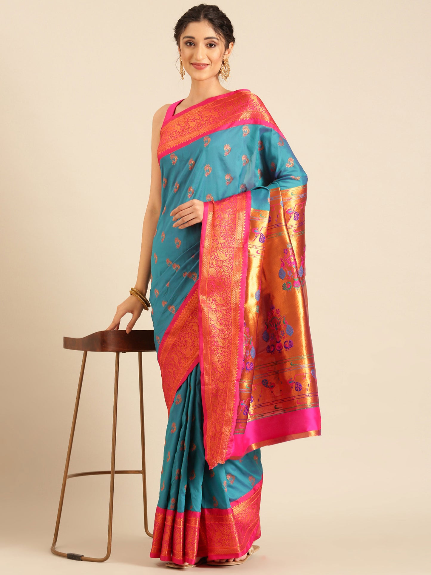 Mhalasa Rama & Pink Soft Silk Peshwai Nath Paithani Saree