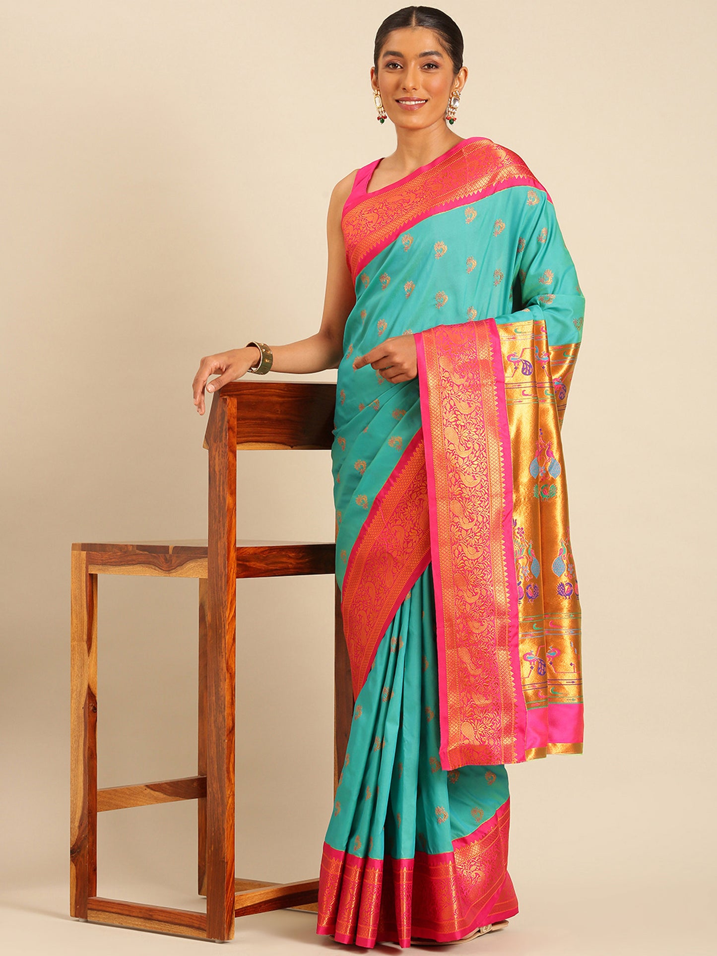 Mhalasa Chintamani & Pink Soft Silk Peshwai Nath Paithani Saree