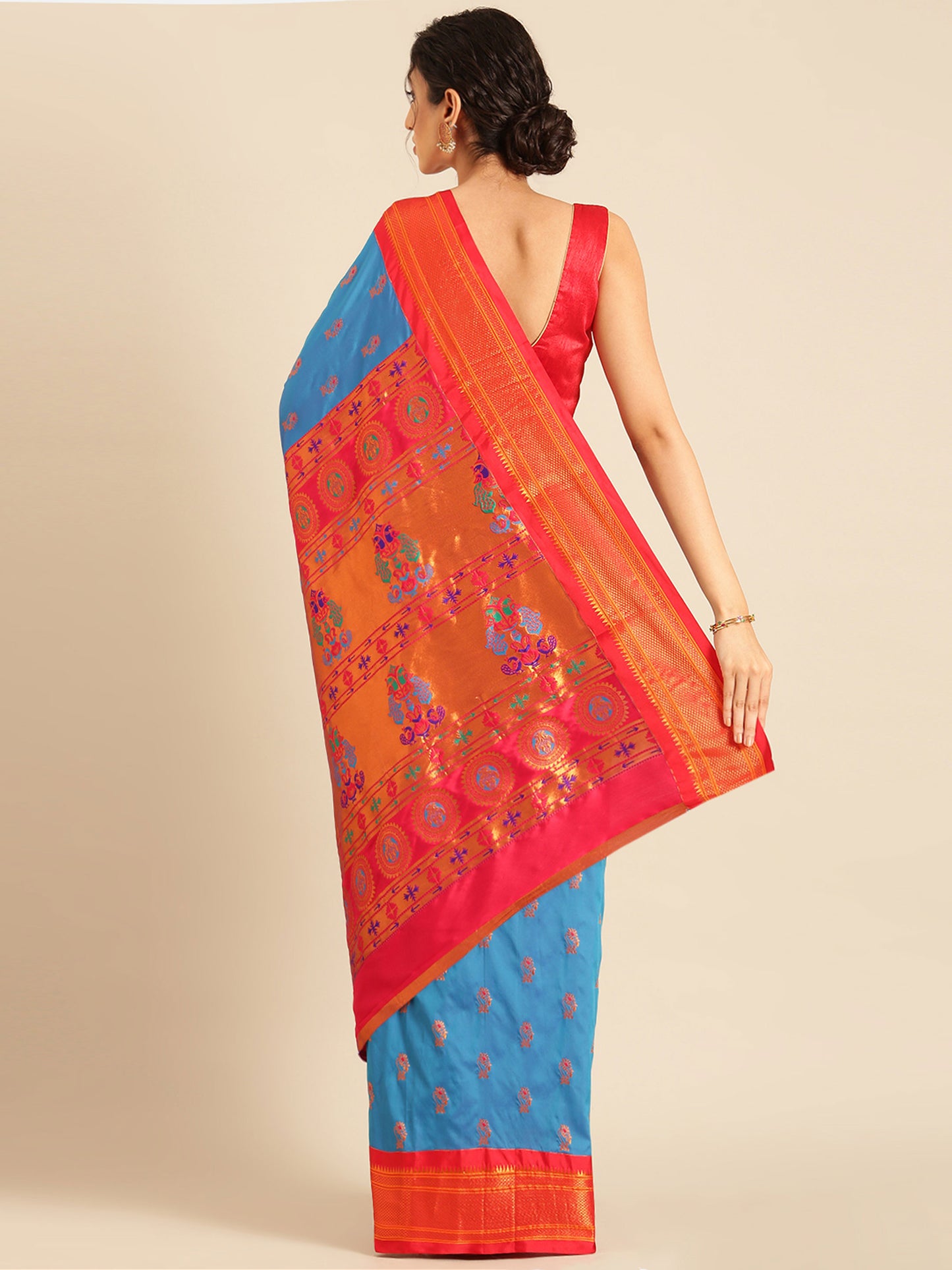 Ahilya Firozi & Red Soft Silk Peshwai Nath Paithani Saree