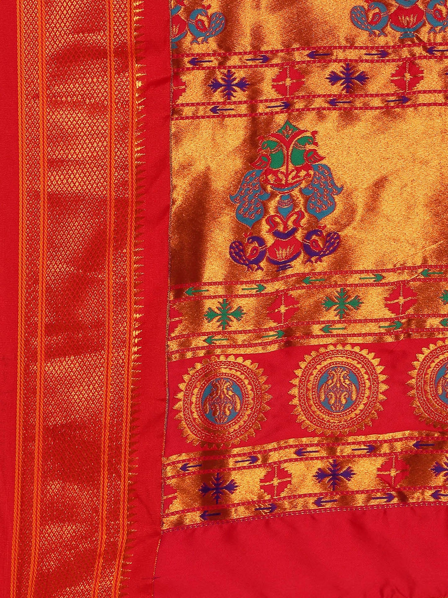 Ahilya Rama & Red Soft Silk Peshwai Nath Paithani Saree