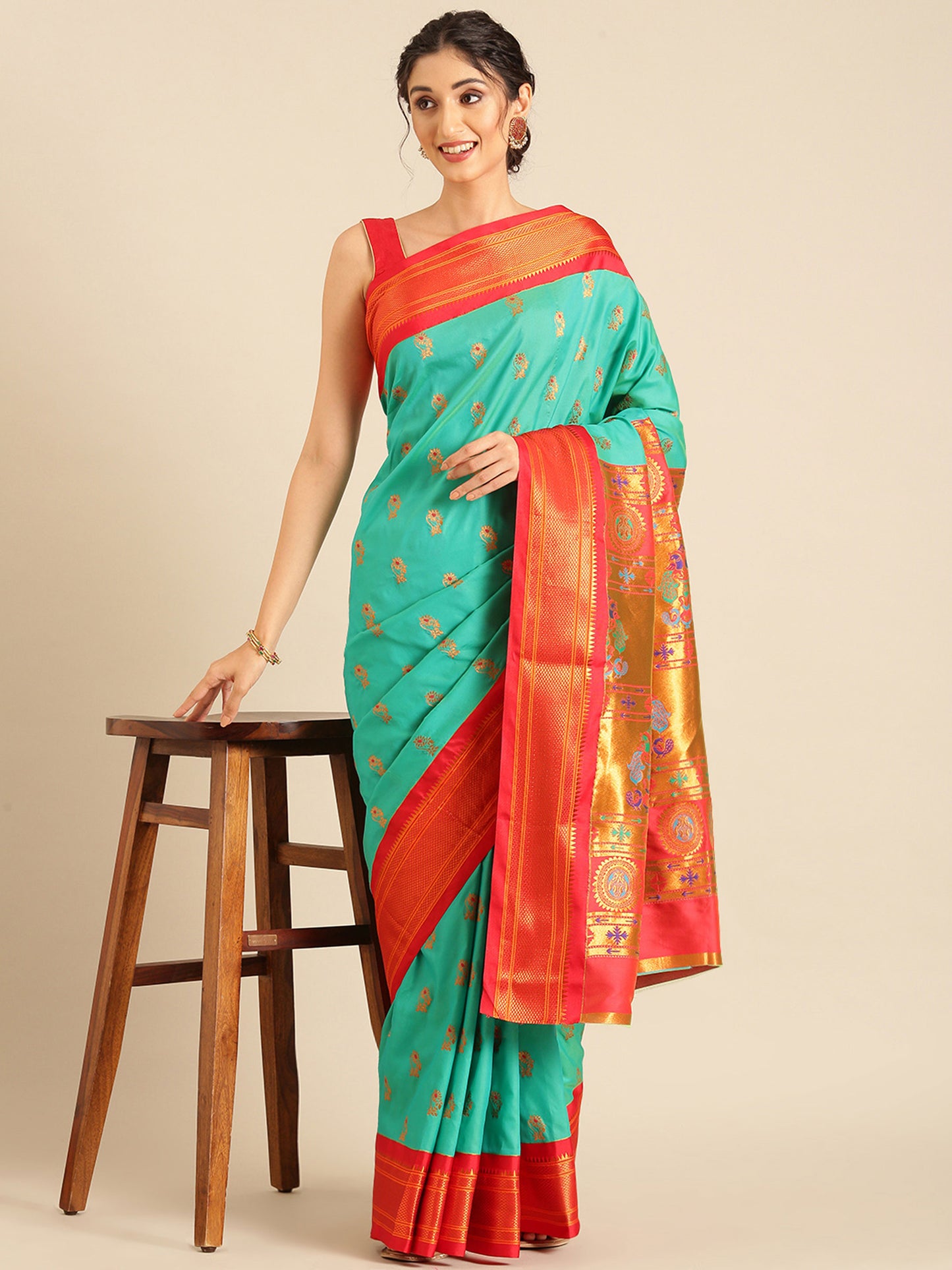 Ahilya Sea Green & Red Soft Silk Peshwai Nath Paithani Saree
