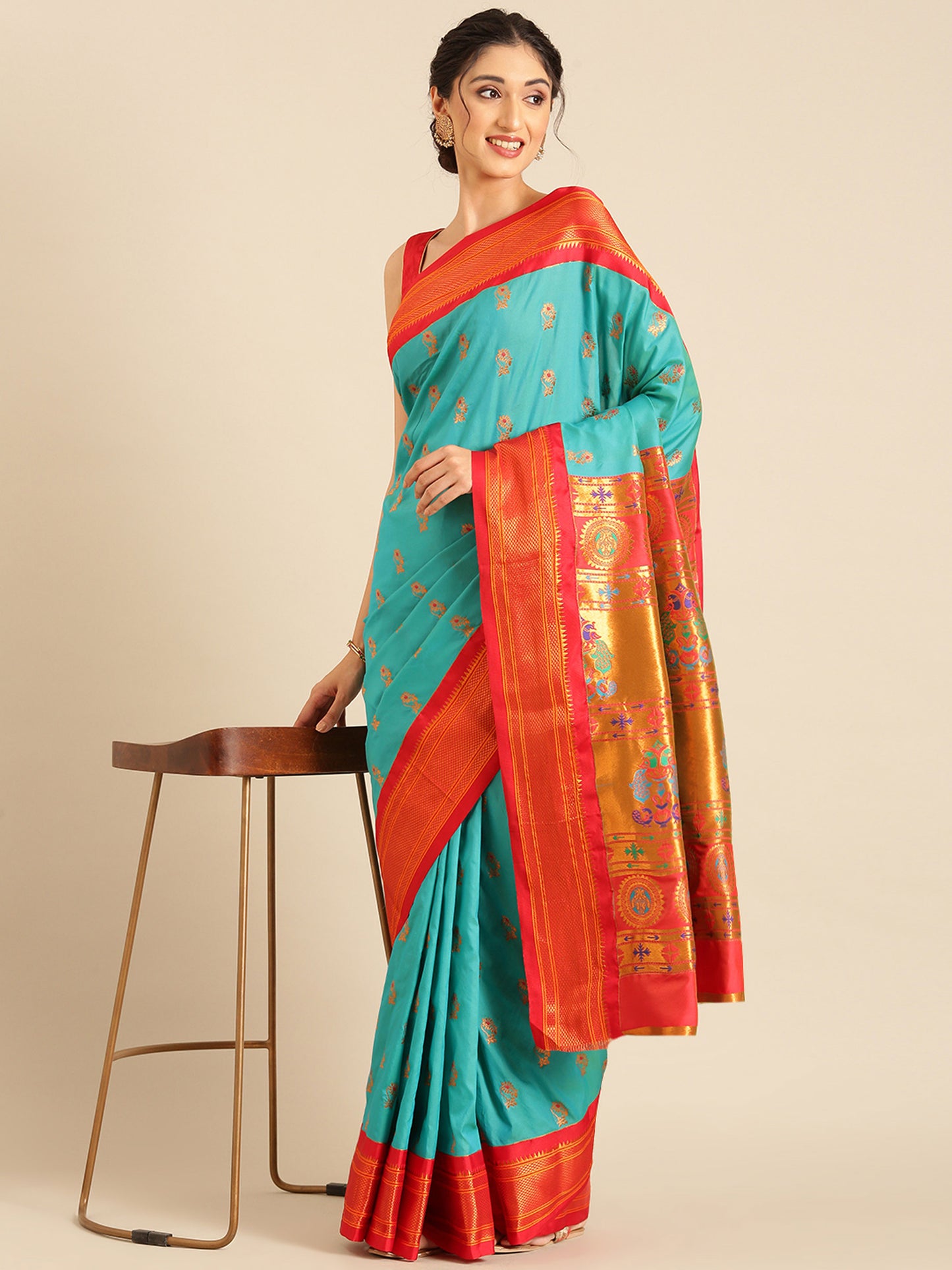 Ahilya Chintamani & Red Soft Silk Peshwai Nath Paithani Saree