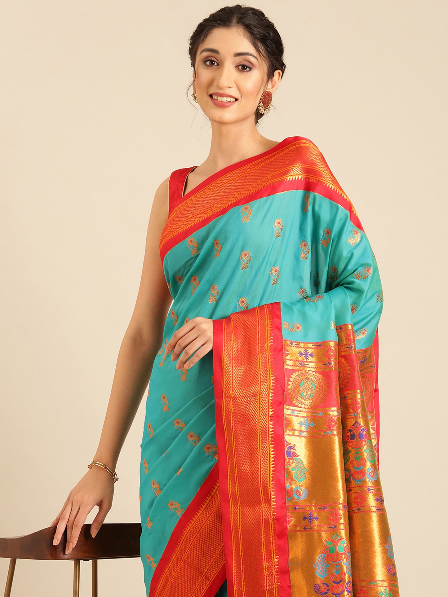 Ahilya Chintamani & Red Soft Silk Peshwai Nath Paithani Saree