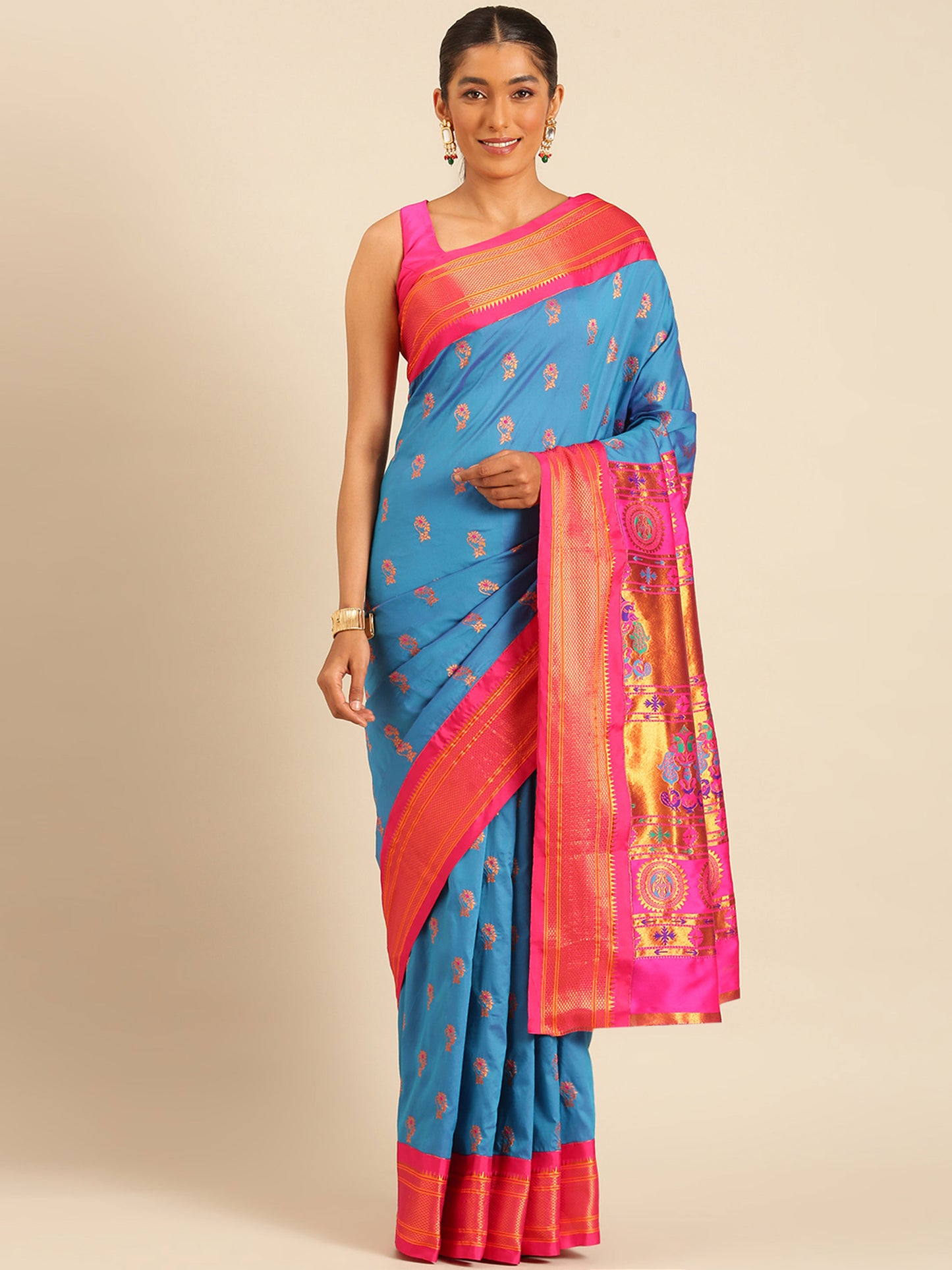 Ahilya Firozi & Pink Soft Silk Peshwai Nath Paithani Saree