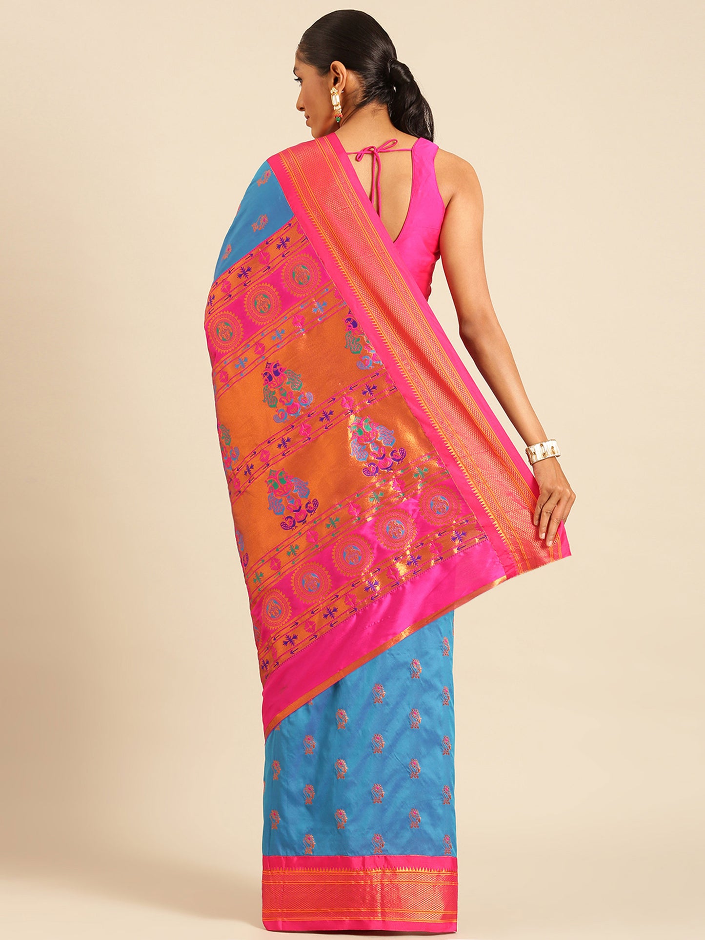 Ahilya Firozi & Pink Soft Silk Peshwai Nath Paithani Saree