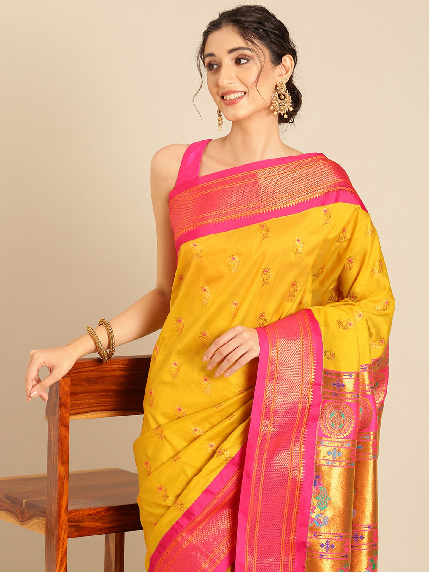 Ahilya Mustard & Pink Soft Silk Peshwai Nath Paithani Saree