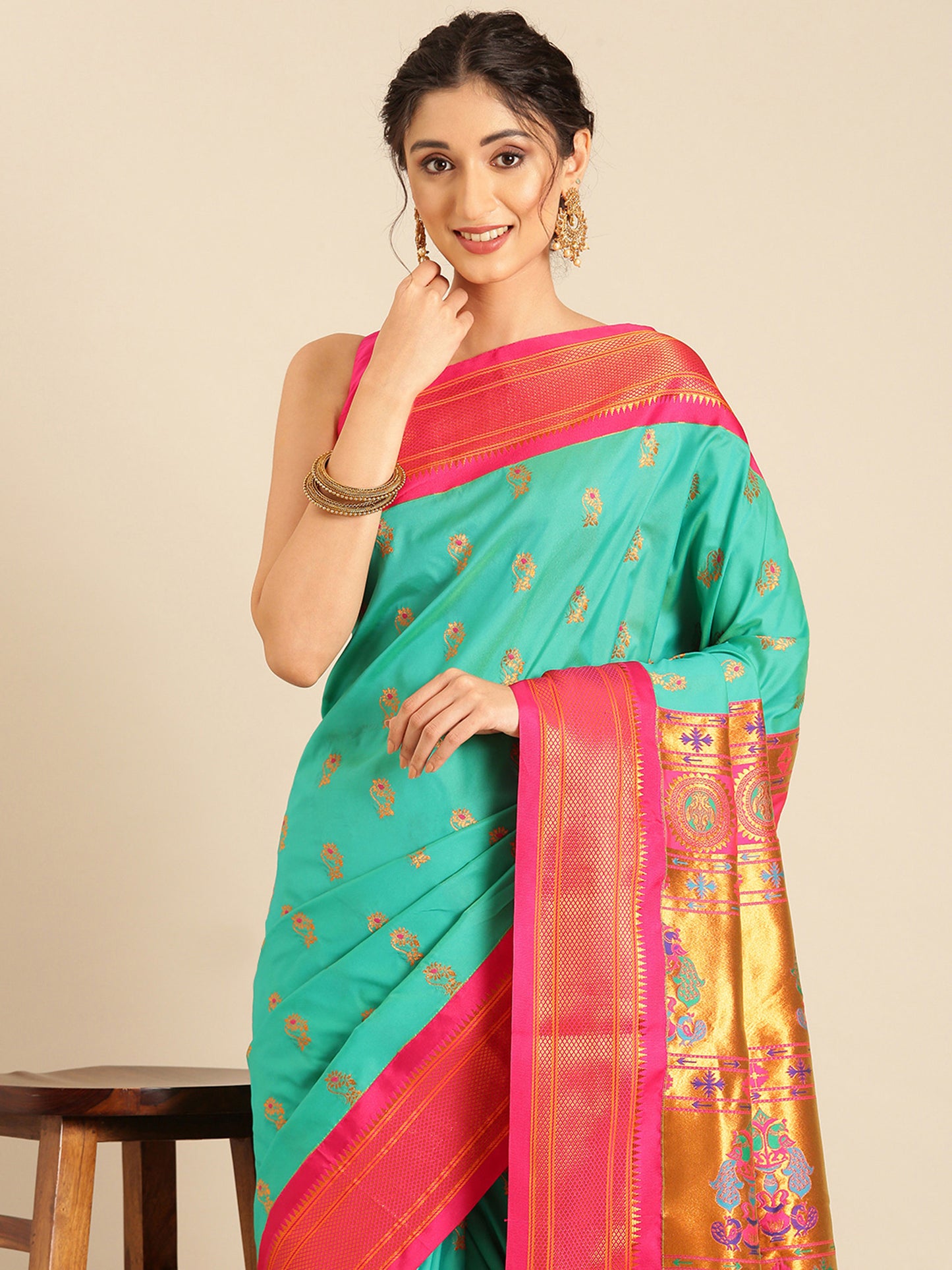 Ahilya Sea Green & Pink Soft Silk Peshwai Nath Paithani Saree