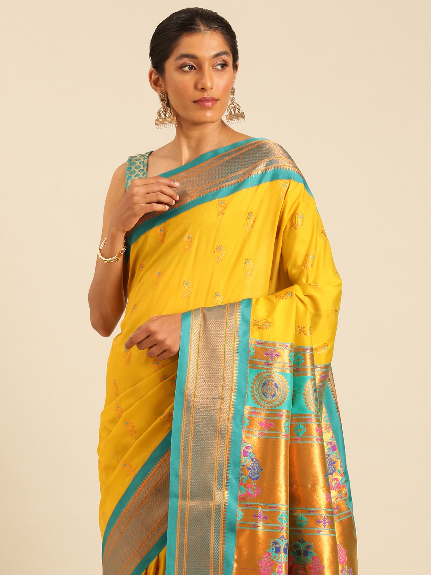 Ahilya Mustard & Rama Soft Silk Peshwai Nath Paithani Saree