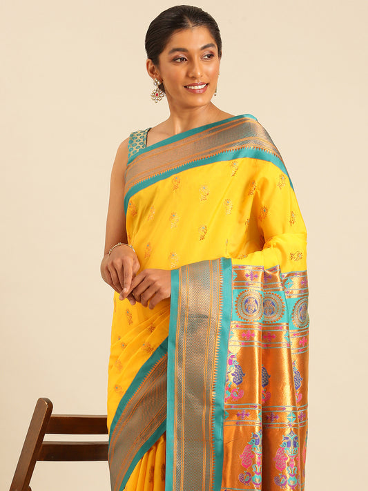 Ahilya Haldi & Rama Soft Silk Peshwai Nath Paithani Saree