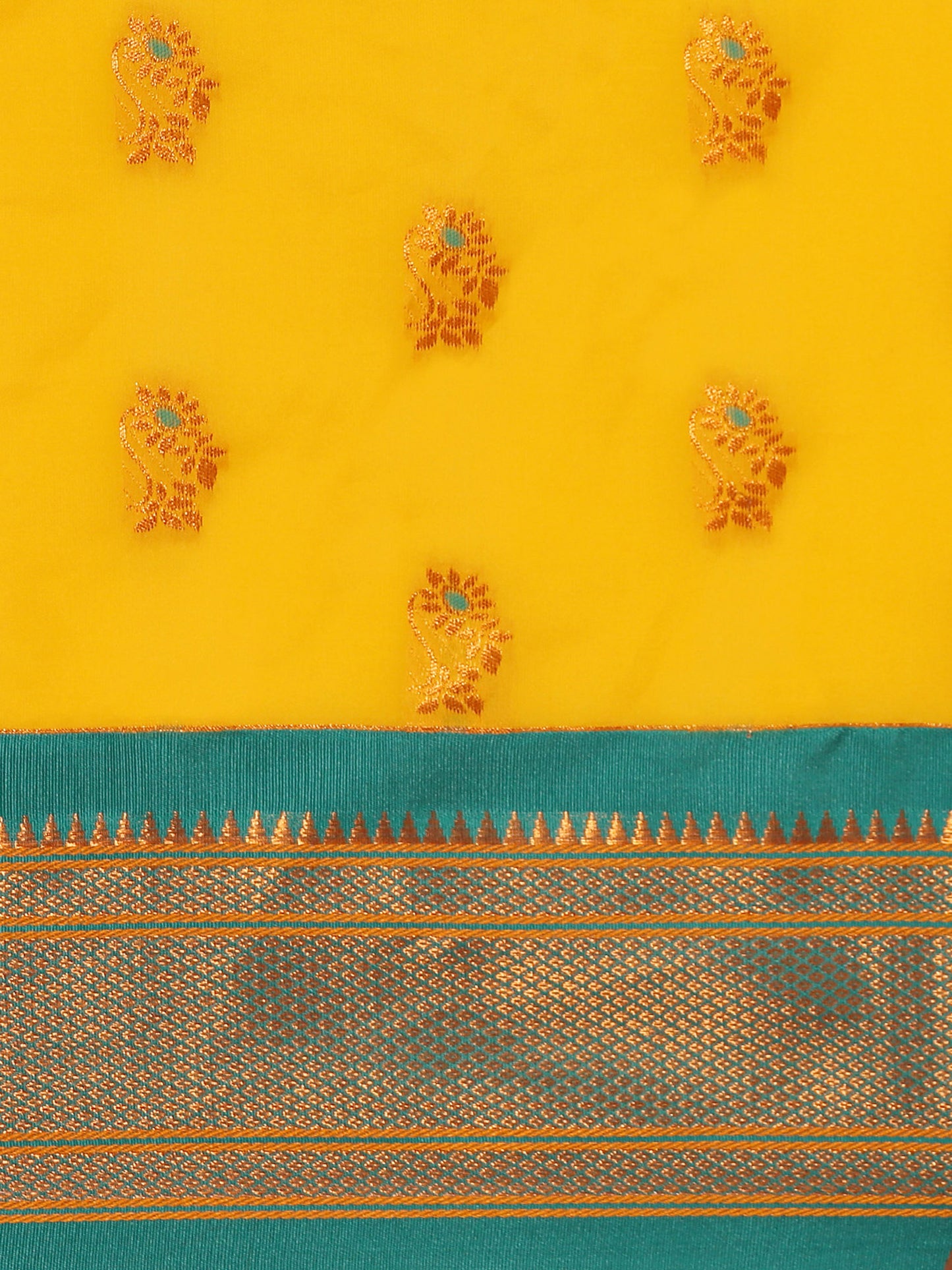Ahilya Haldi & Rama Soft Silk Peshwai Nath Paithani Saree