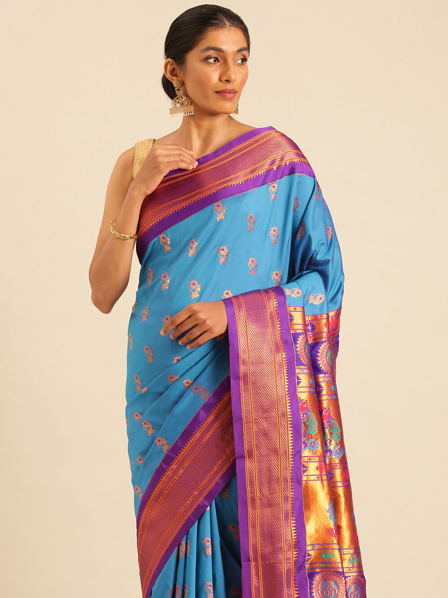 Ahilya Firozi & Violet Soft Silk Peshwai Nath Paithani Saree