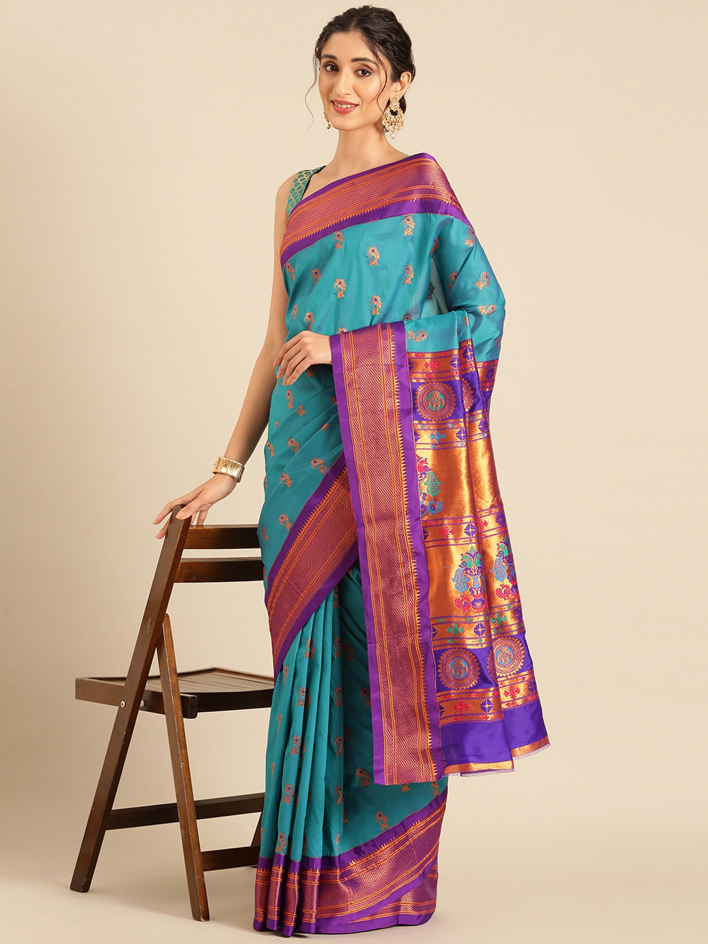 Ahilya Rama & Violet Soft Silk Peshwai Nath Paithani Saree