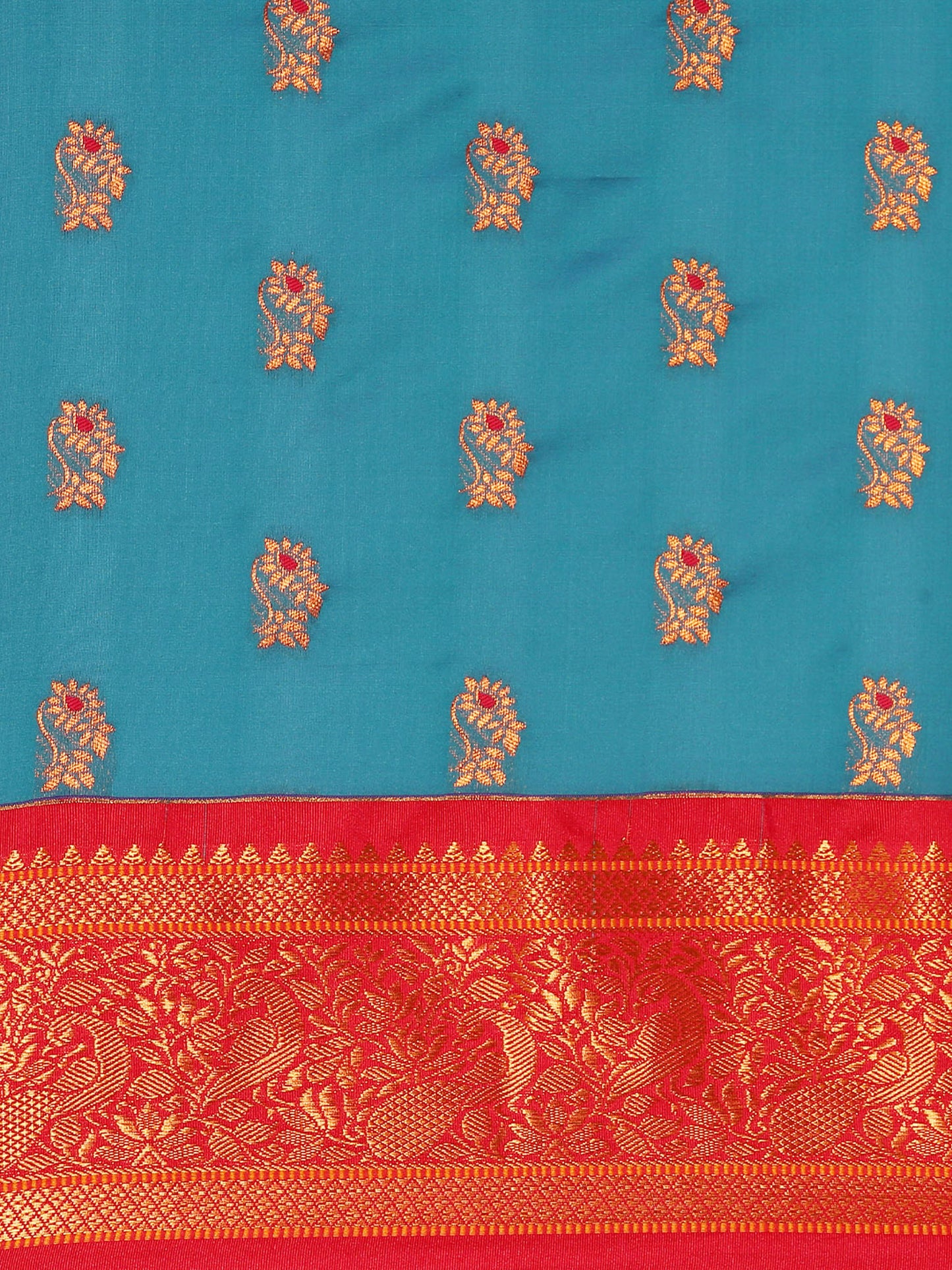 Sonkali Rama & Red Soft Silk Peshwai Nath Paithani Saree