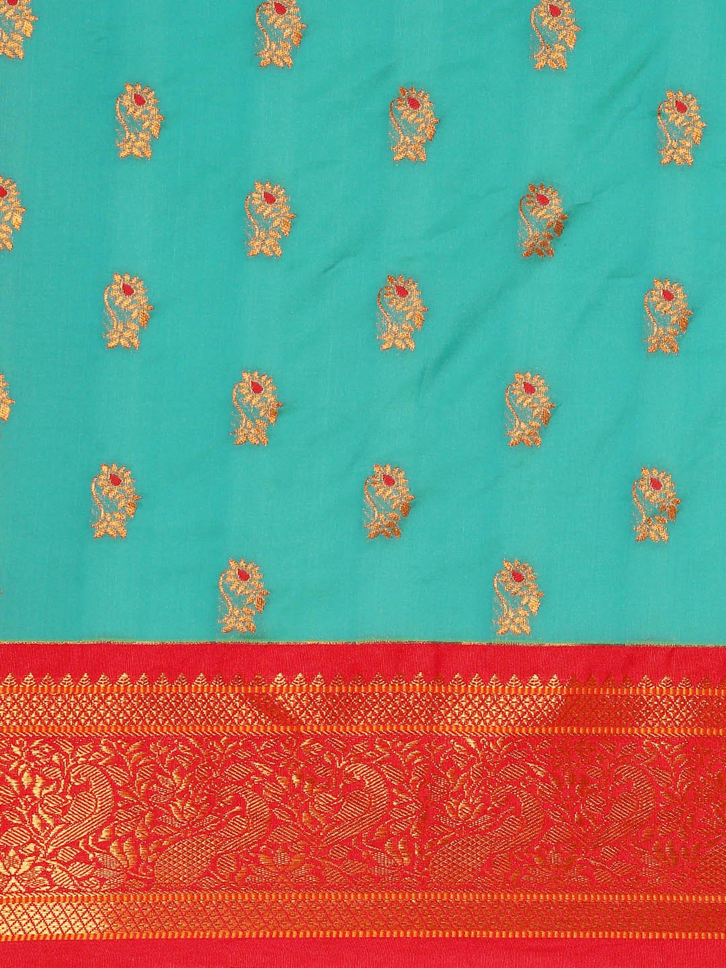 Sonkali Chintamani & Red Soft Silk Peshwai Nath Paithani Saree
