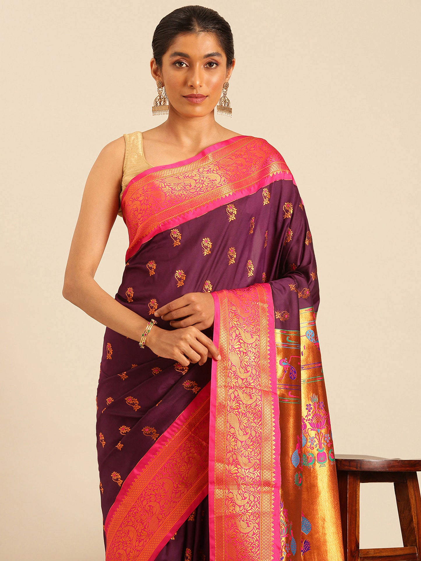 Sonkali Maroon & Pink Soft Silk Peshwai Nath Paithani Saree