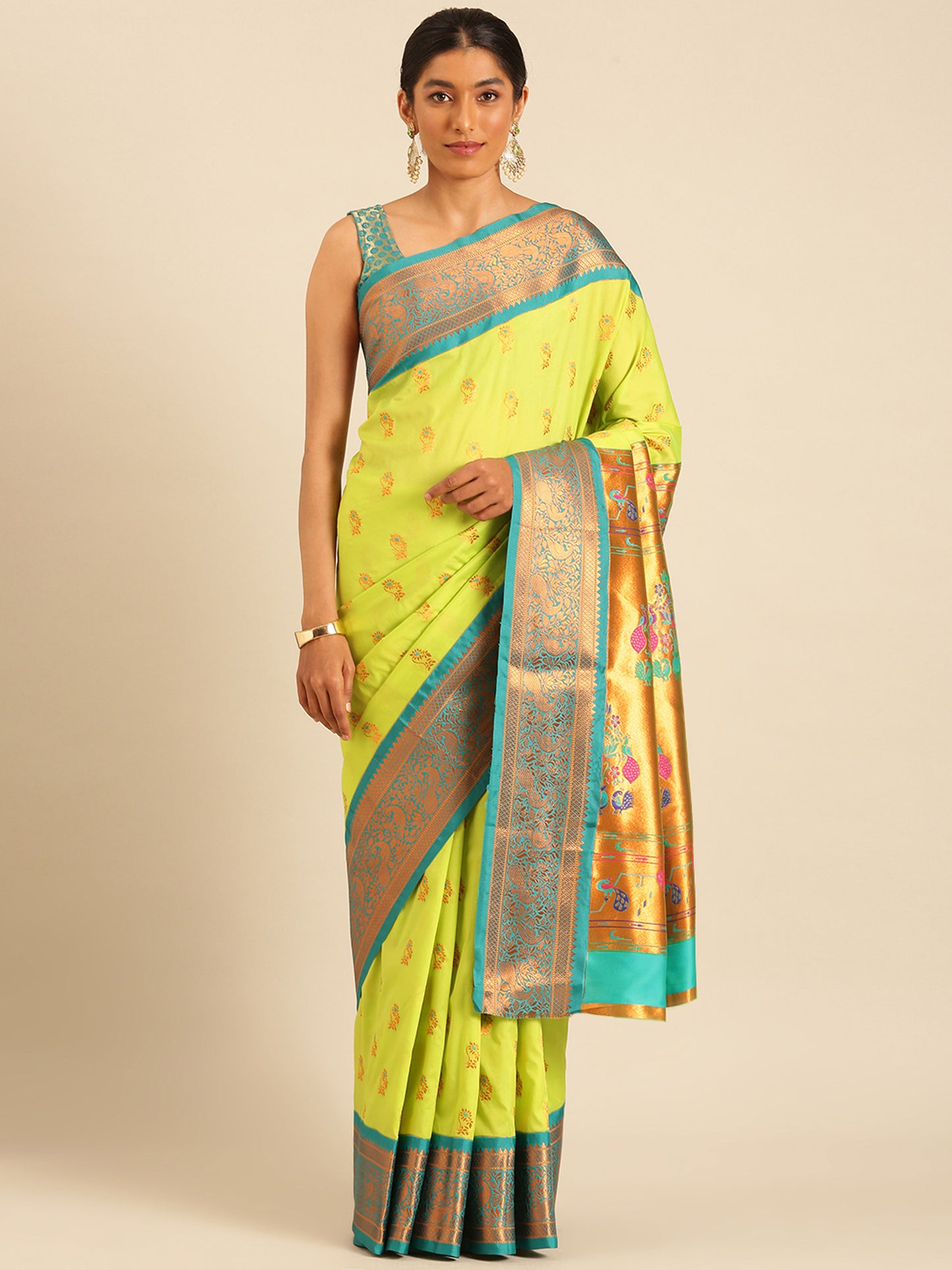 Sonkali Popati & Rama Soft Silk Peshwai Nath Paithani Saree