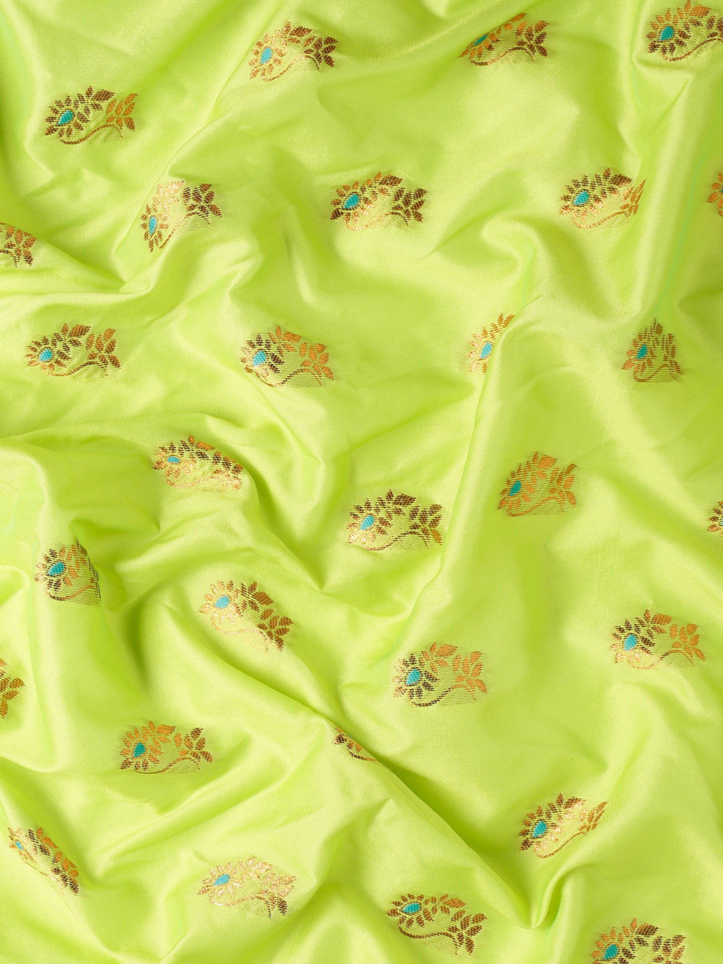 Sonkali Popati & Rama Soft Silk Peshwai Nath Paithani Saree