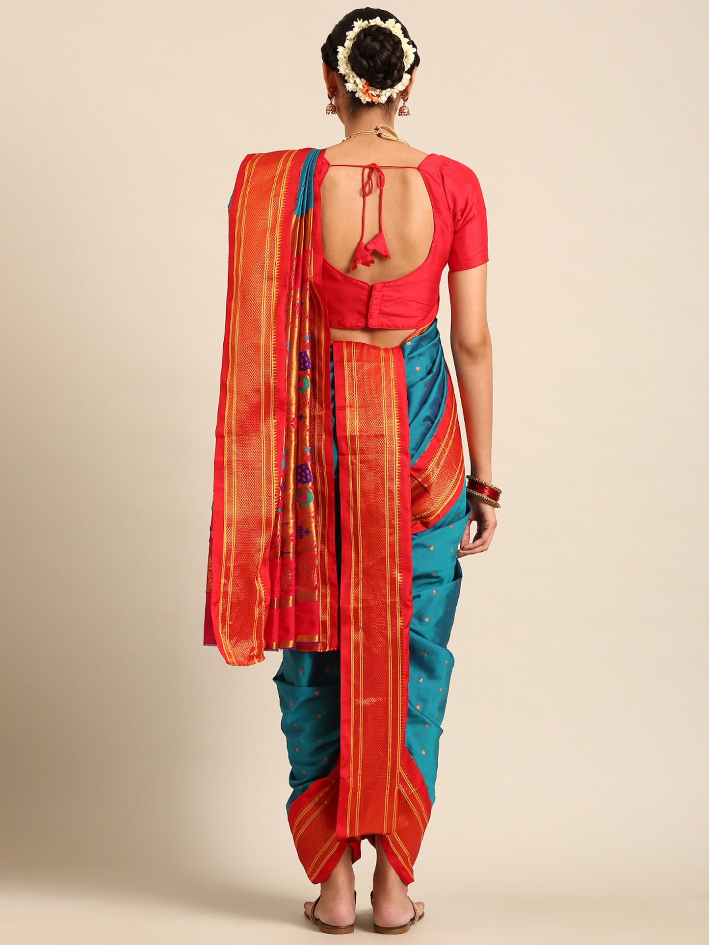 Swamini Rama & Red Soft Silk Maharani Nauvari Paithani Saree