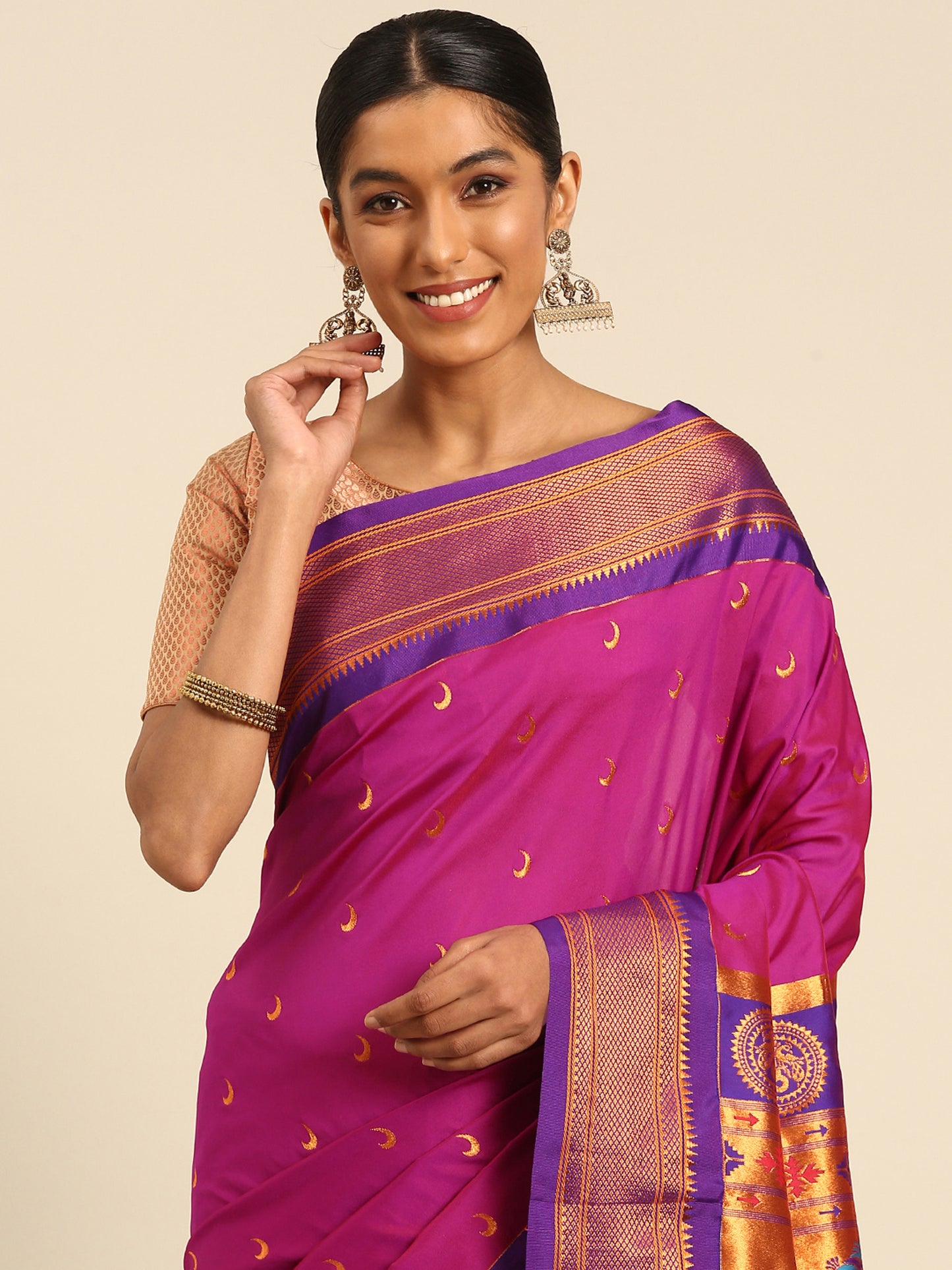 Chandrkala Magenta & Violet Soft Silk Chandrakor Paithani Saree