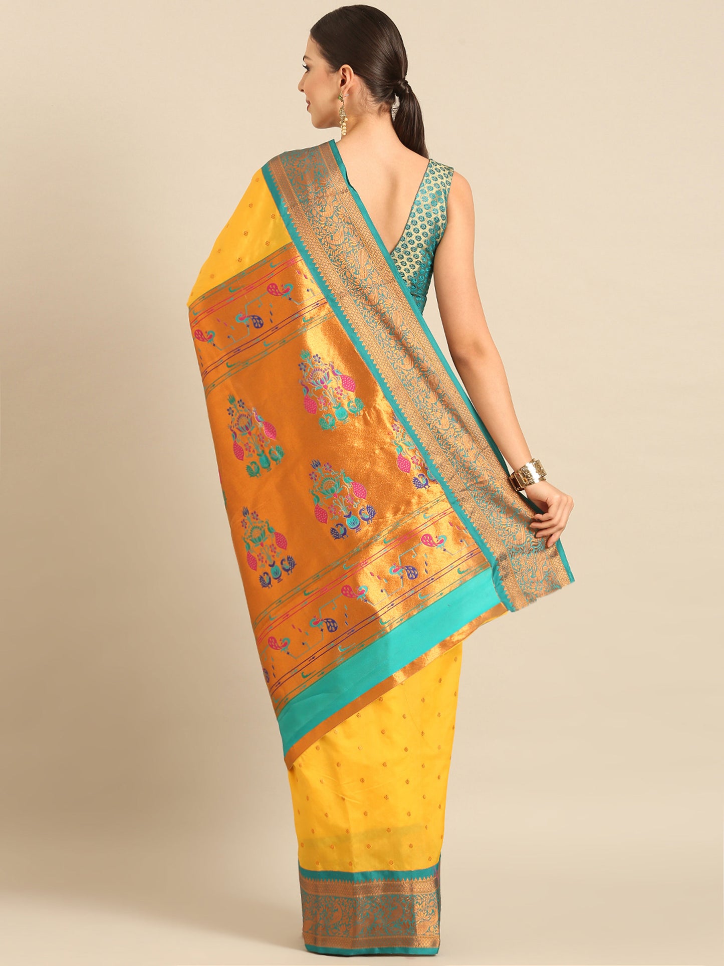 Kanika Haldi & Rama Soft Silk Fancy Pallu Kadiyal Paithani Saree