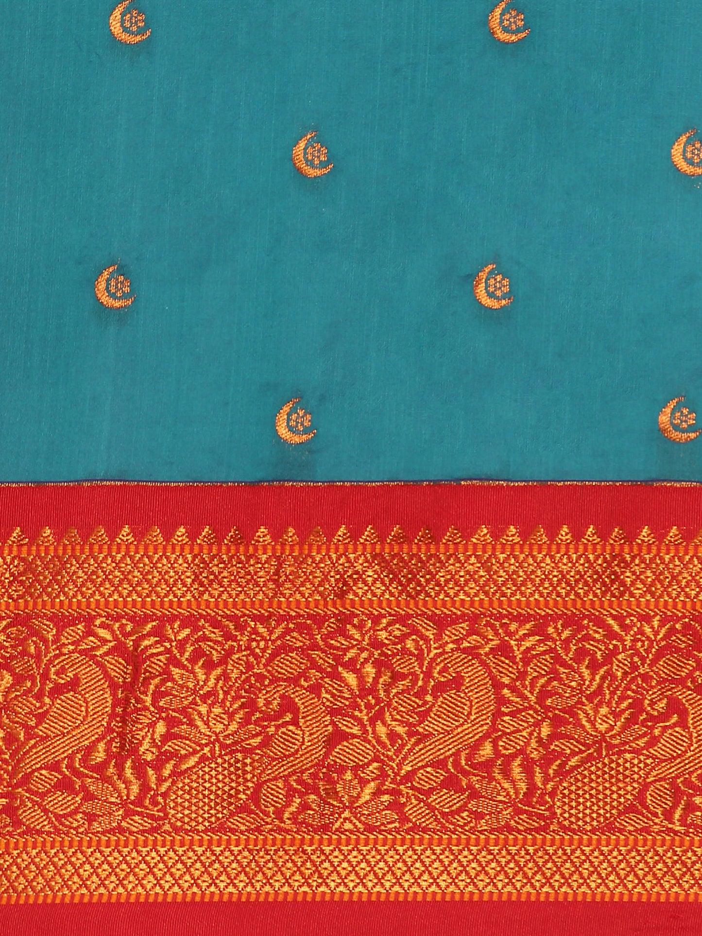 Chandrtara Rama & Red Soft Silk Chandrakor Paithani Saree