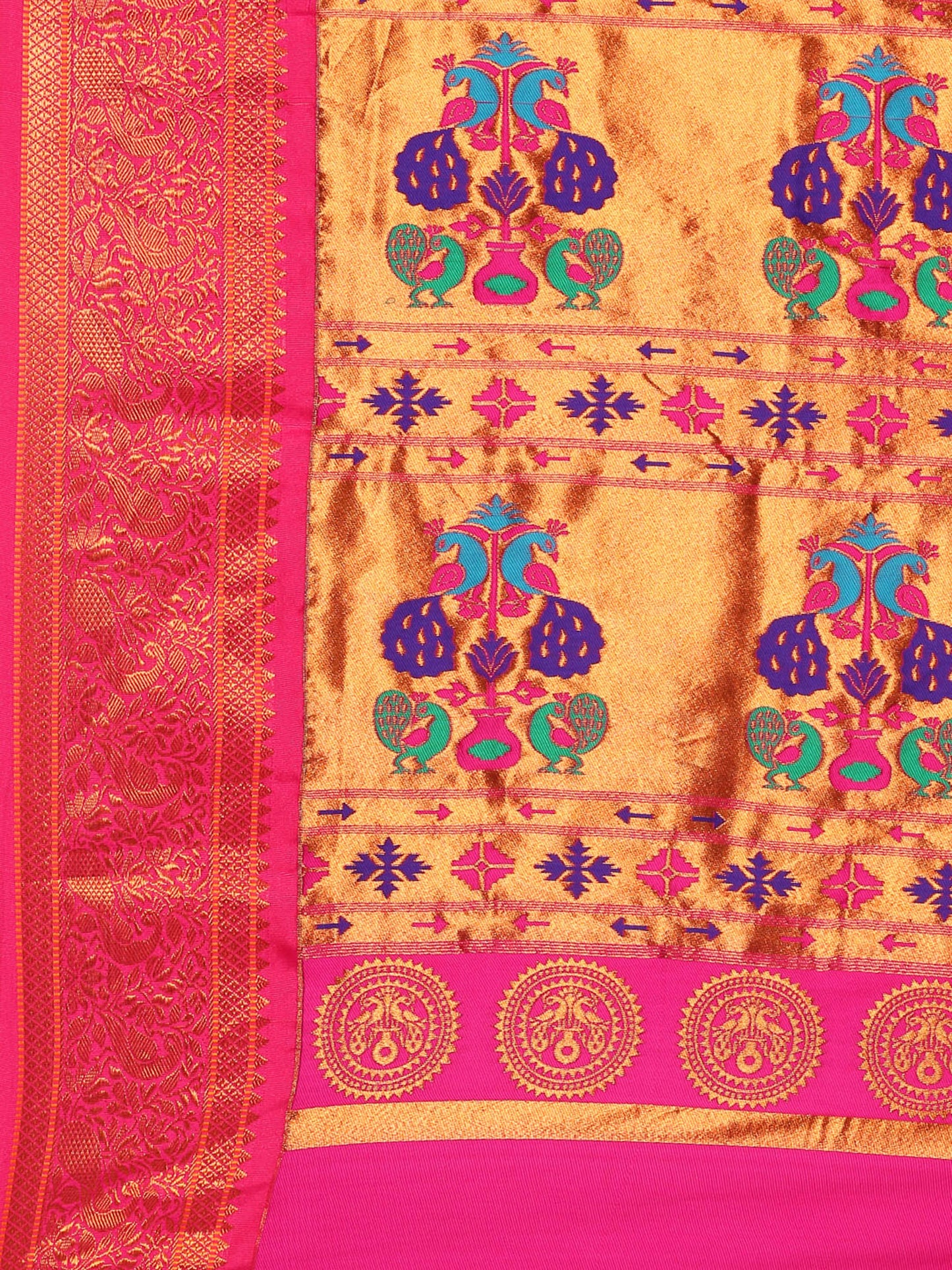 Chandrtara Bottle Green & Pink Soft Silk Chandrakor Paithani Saree