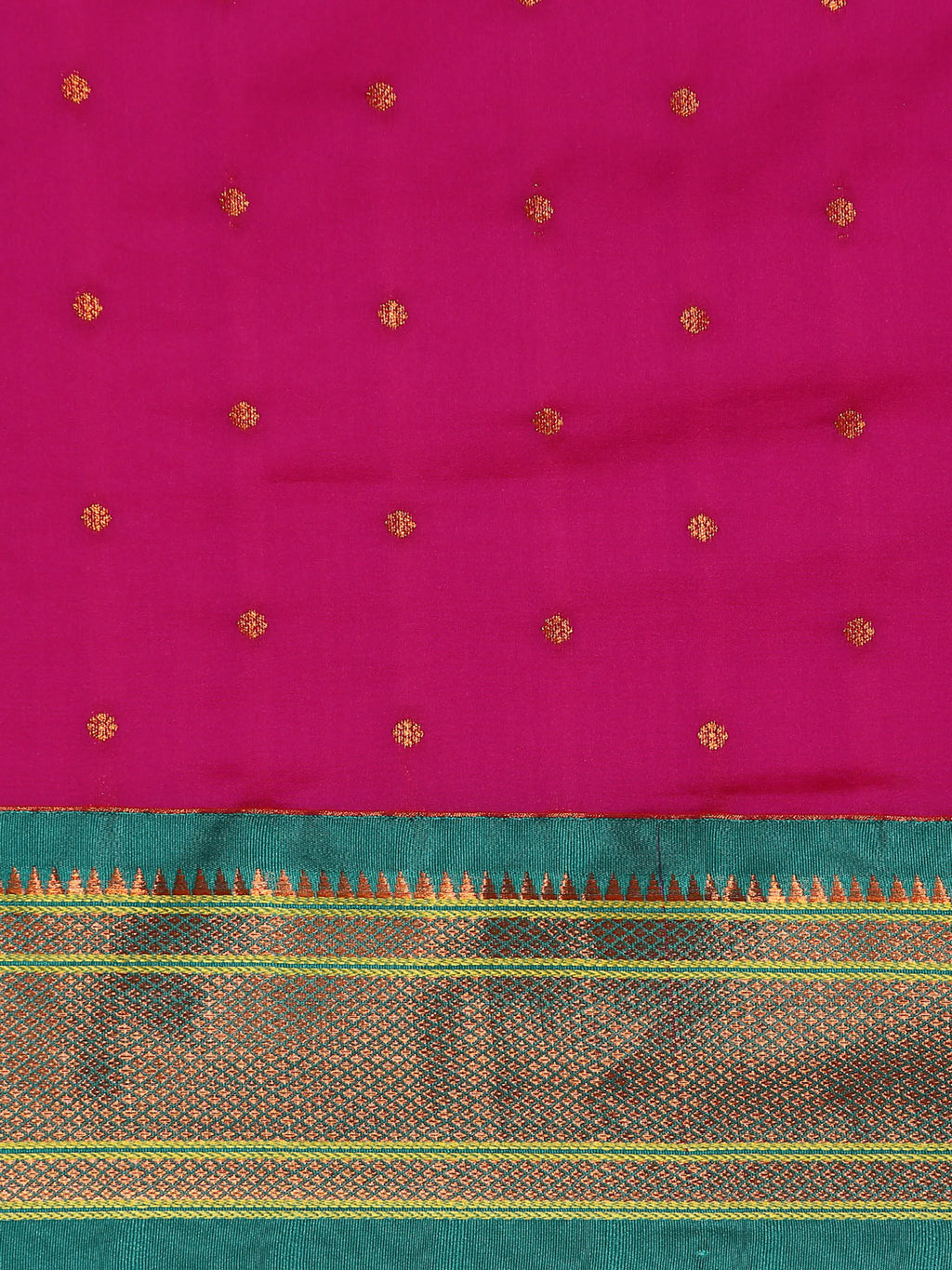 Border detail of Maharani Nauvari Paithani saree silk blend 9 yard Kashta saree in magenta and rama with zari kath design