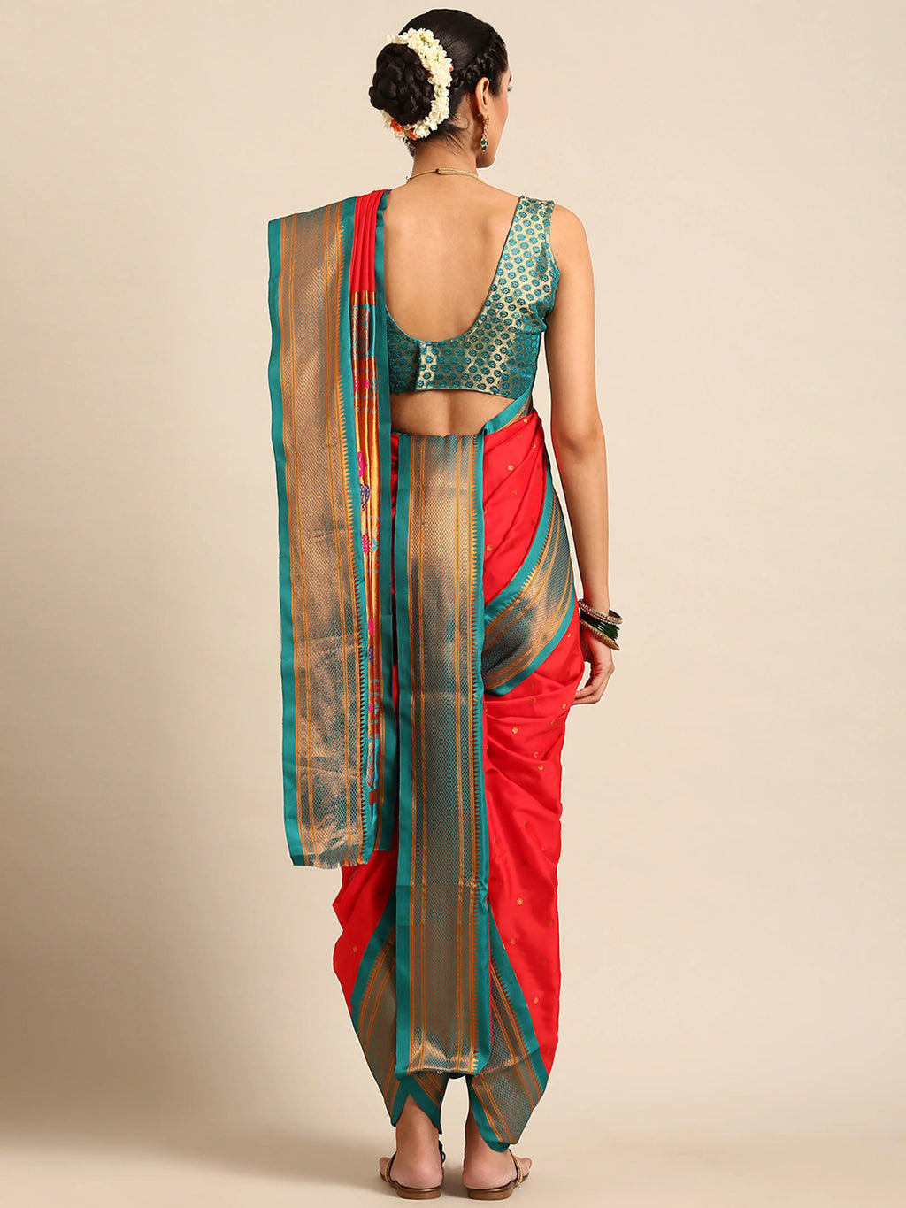 Maharani Nauvari Paithani saree silk blend 9 yard Kashta saree in red and rama - back view showing pallu and border