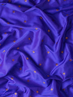 Fabric detail of Maharani Nauvari Paithani saree silk blend 9 yard Kashta saree in royal blue and red with silk blend texture