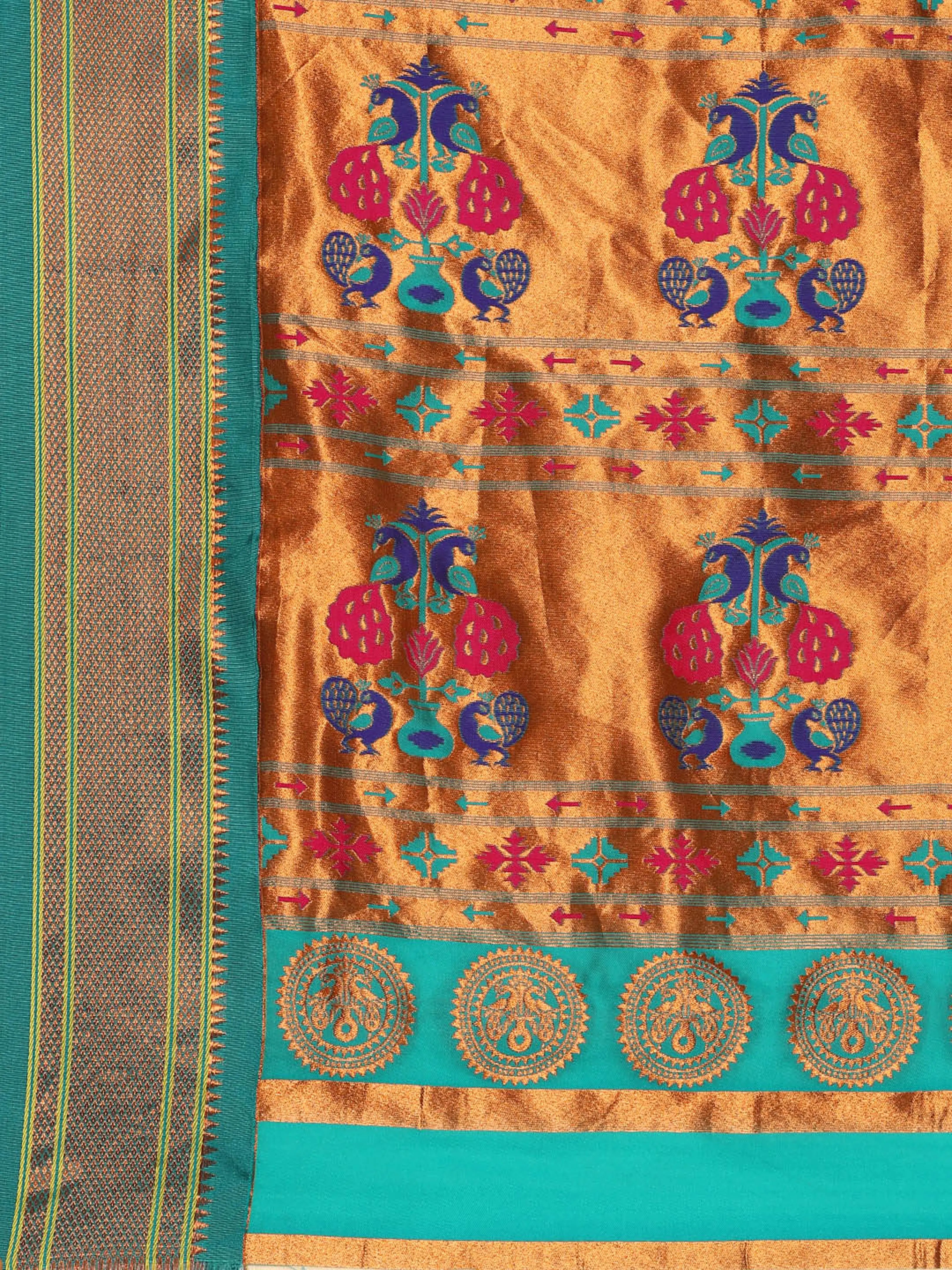 Pallu design of Maharani Nauvari Paithani saree silk blend 9 yard Kashta saree in yellow and rama with traditional Paithani motifs